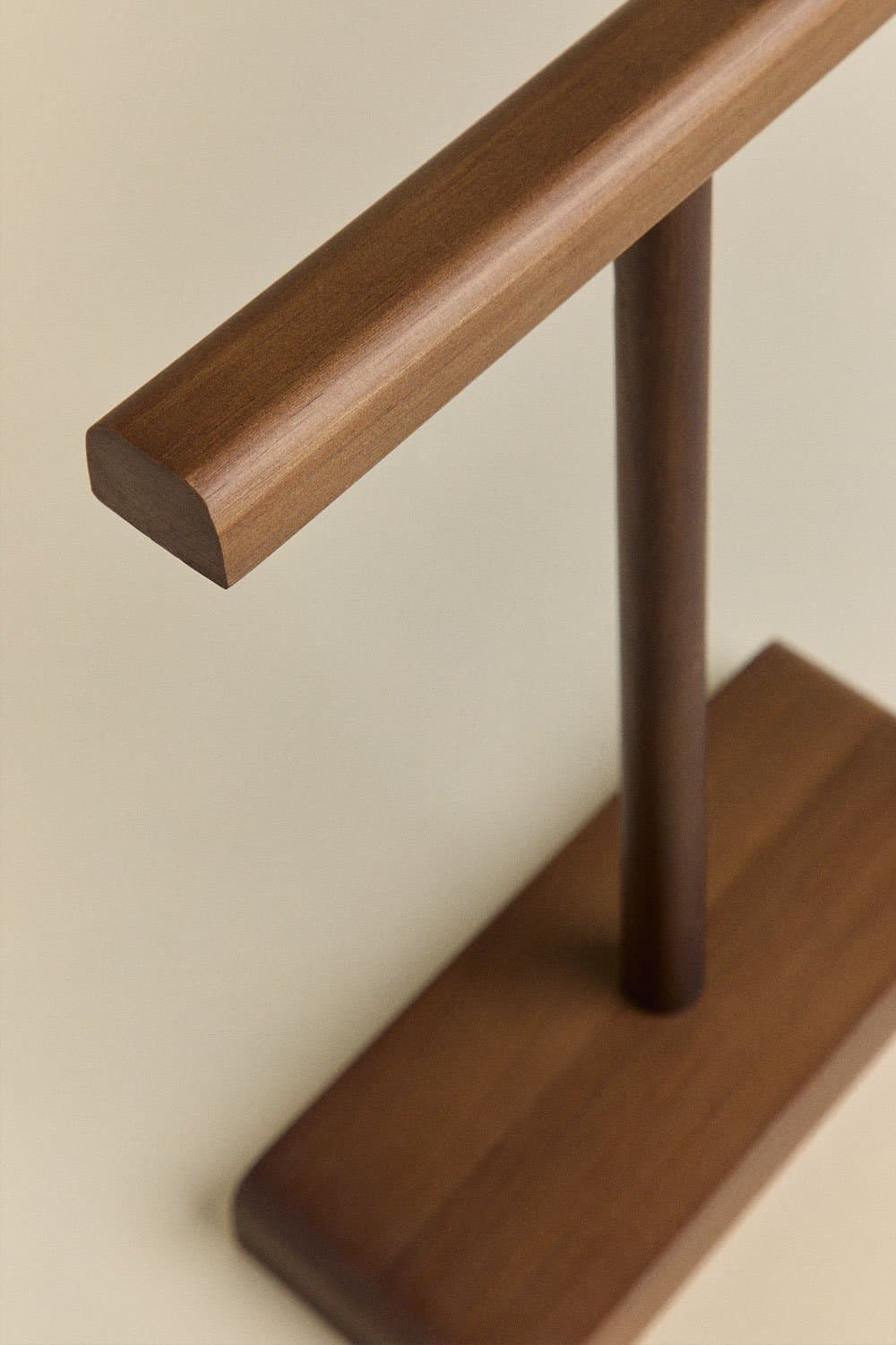 Organisator voor sieraden van Reuvers grenenhout, galerij beeld 4