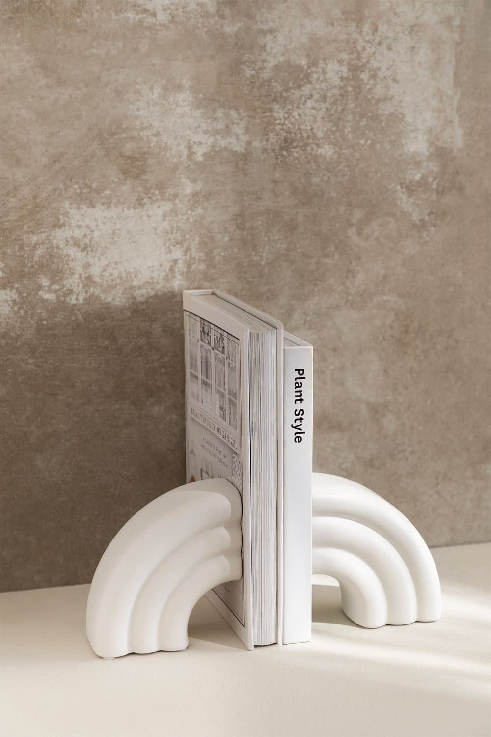 Set van 2 boekensteunen in cement Aldrin, galerij beeld 1