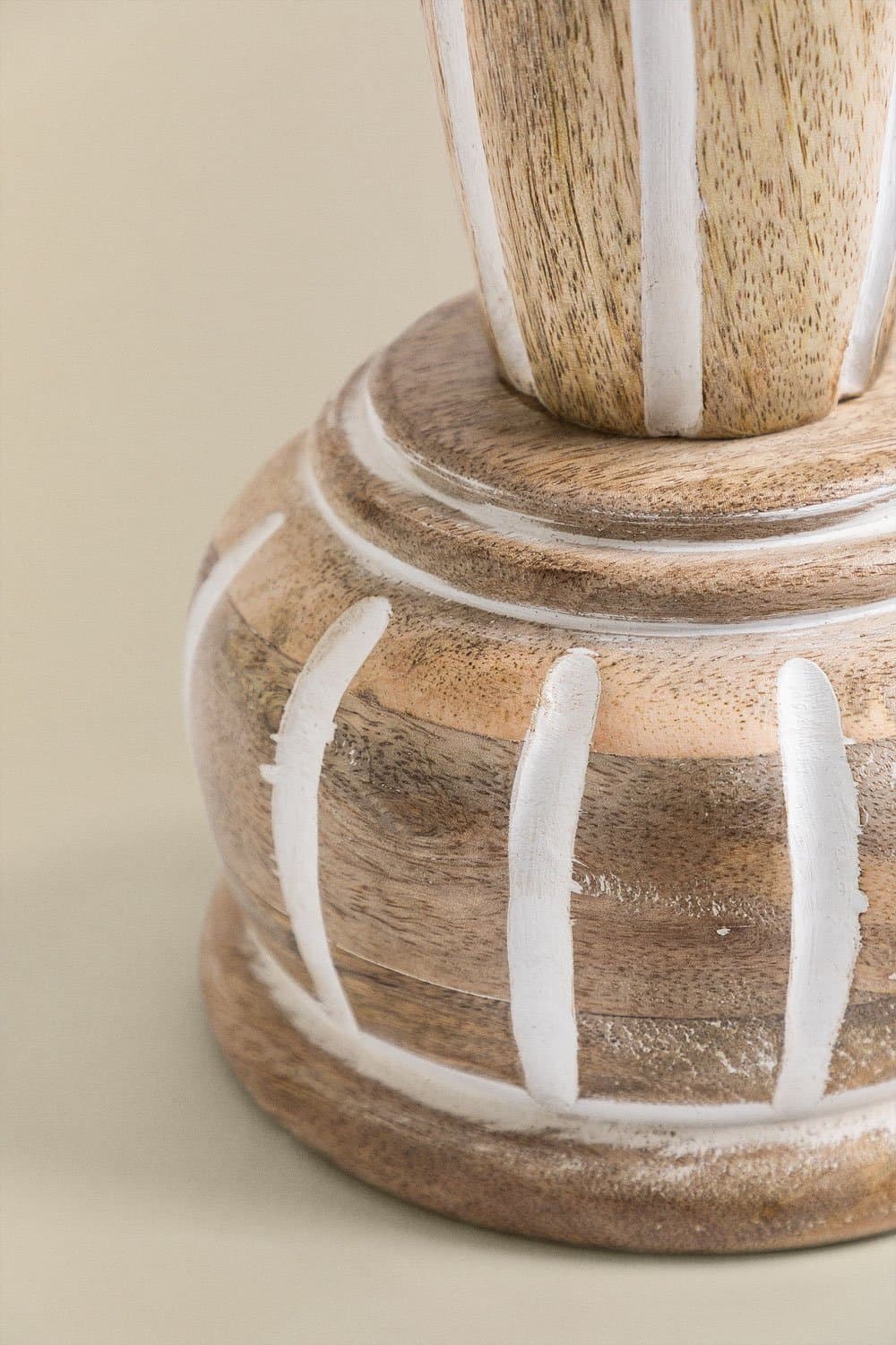 Kandelaar in mangohout Trevelyn , galerij beeld 4