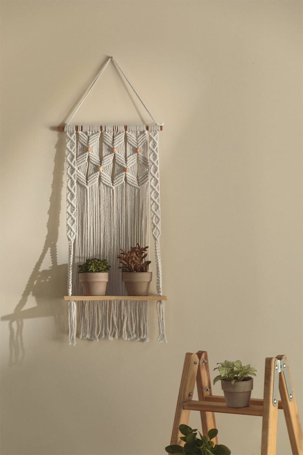Wandtapijt met wandplank in Macramé Gaston, galerij beeld 1