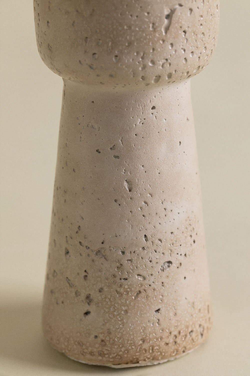 Kandelaar in Cement Brenan, galerij beeld 4