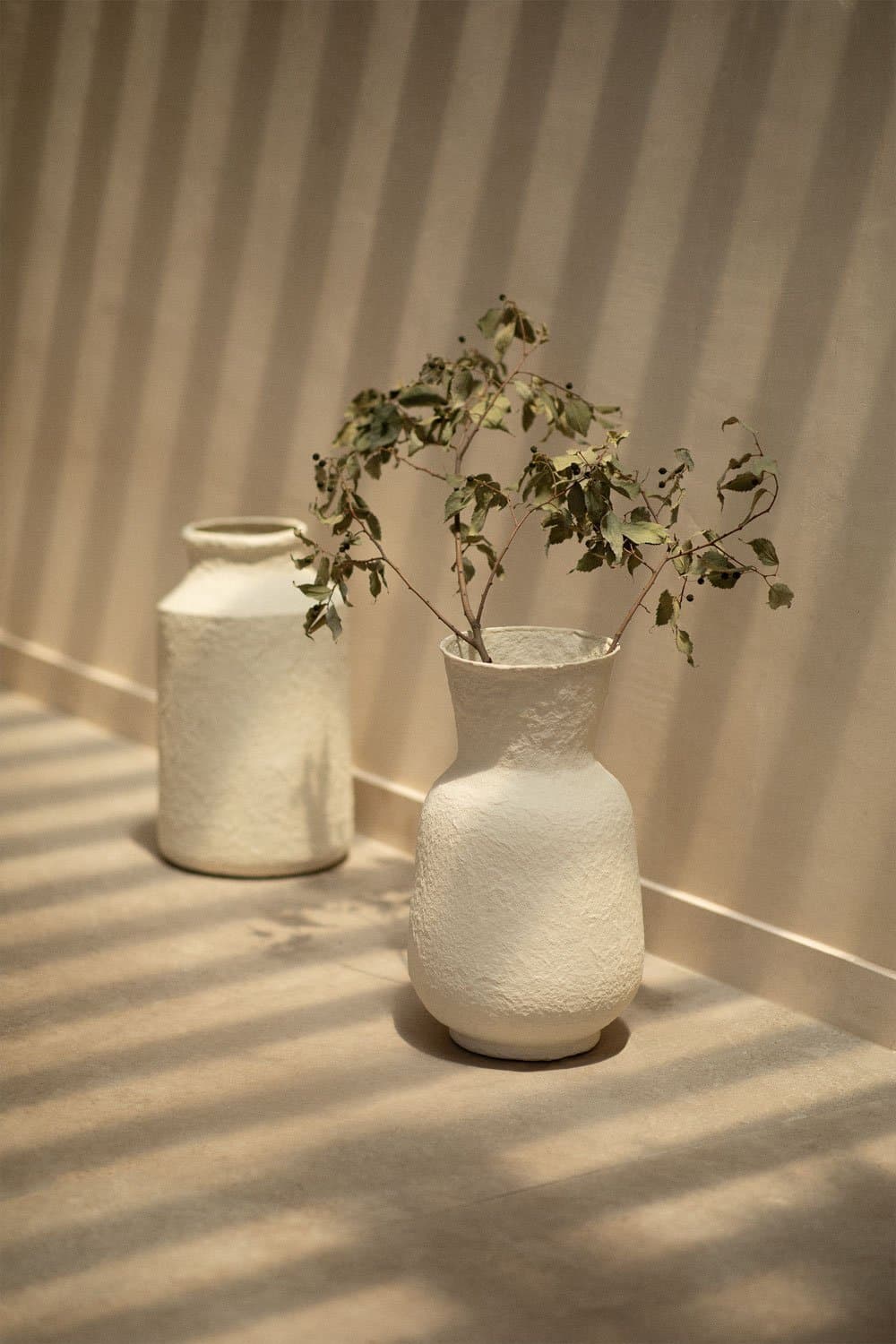 Handgemaakte decoratieve vaas in papier-maché Reynolds, galerij beeld 1