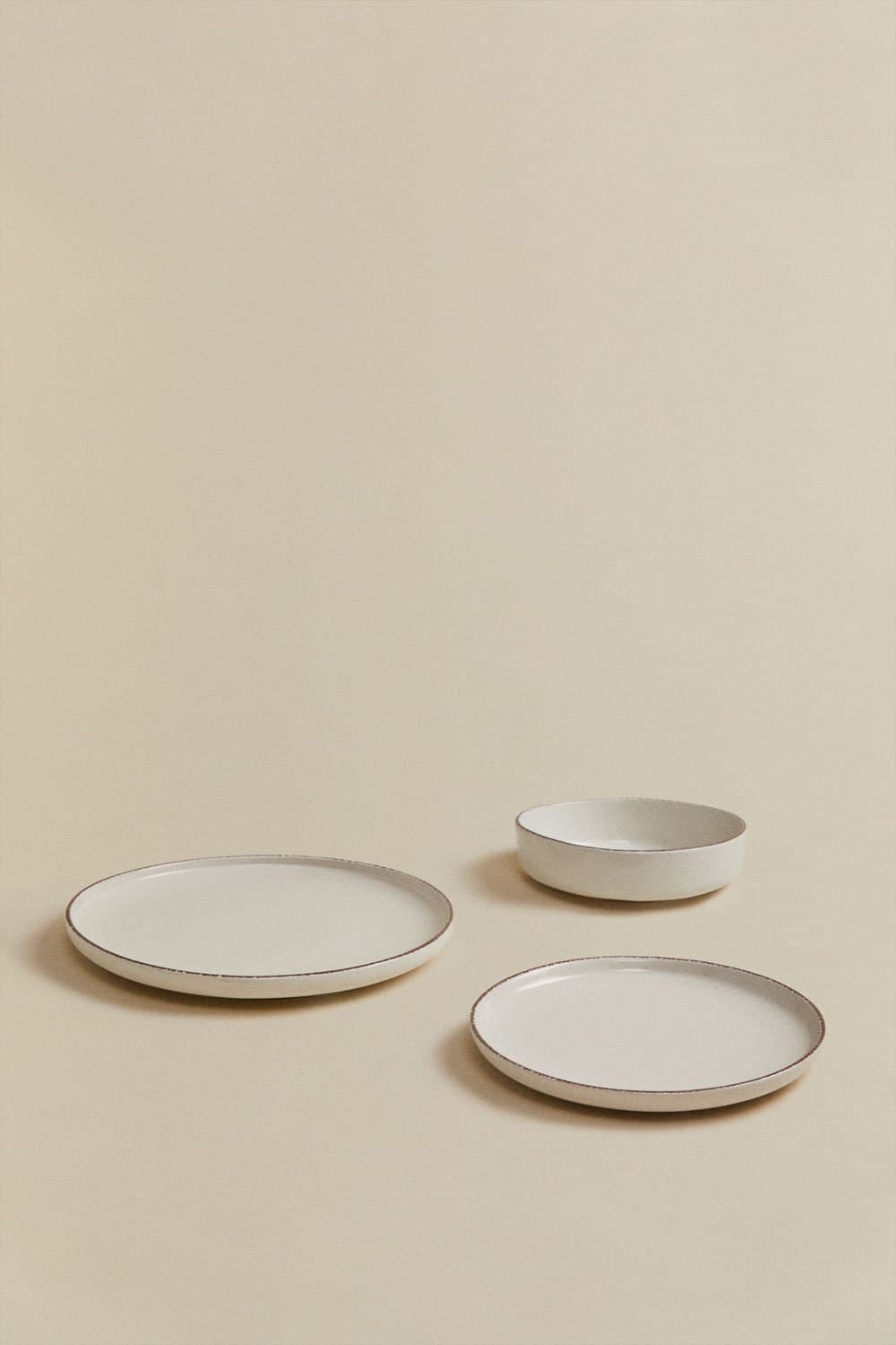 Servies van 12 stuks in Ronilena steengoed, galerij beeld 3