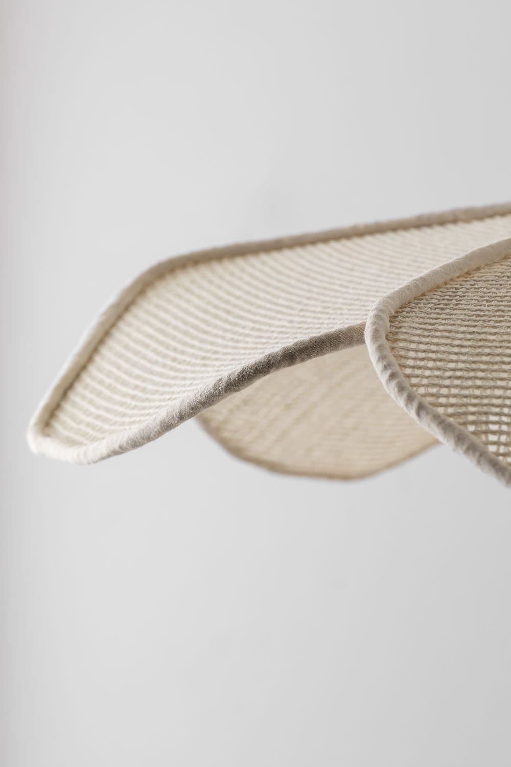 Plafondlamp van crèmekleurig beige linnen en katoen Ø75 cm Benavid, galerij beeld 7