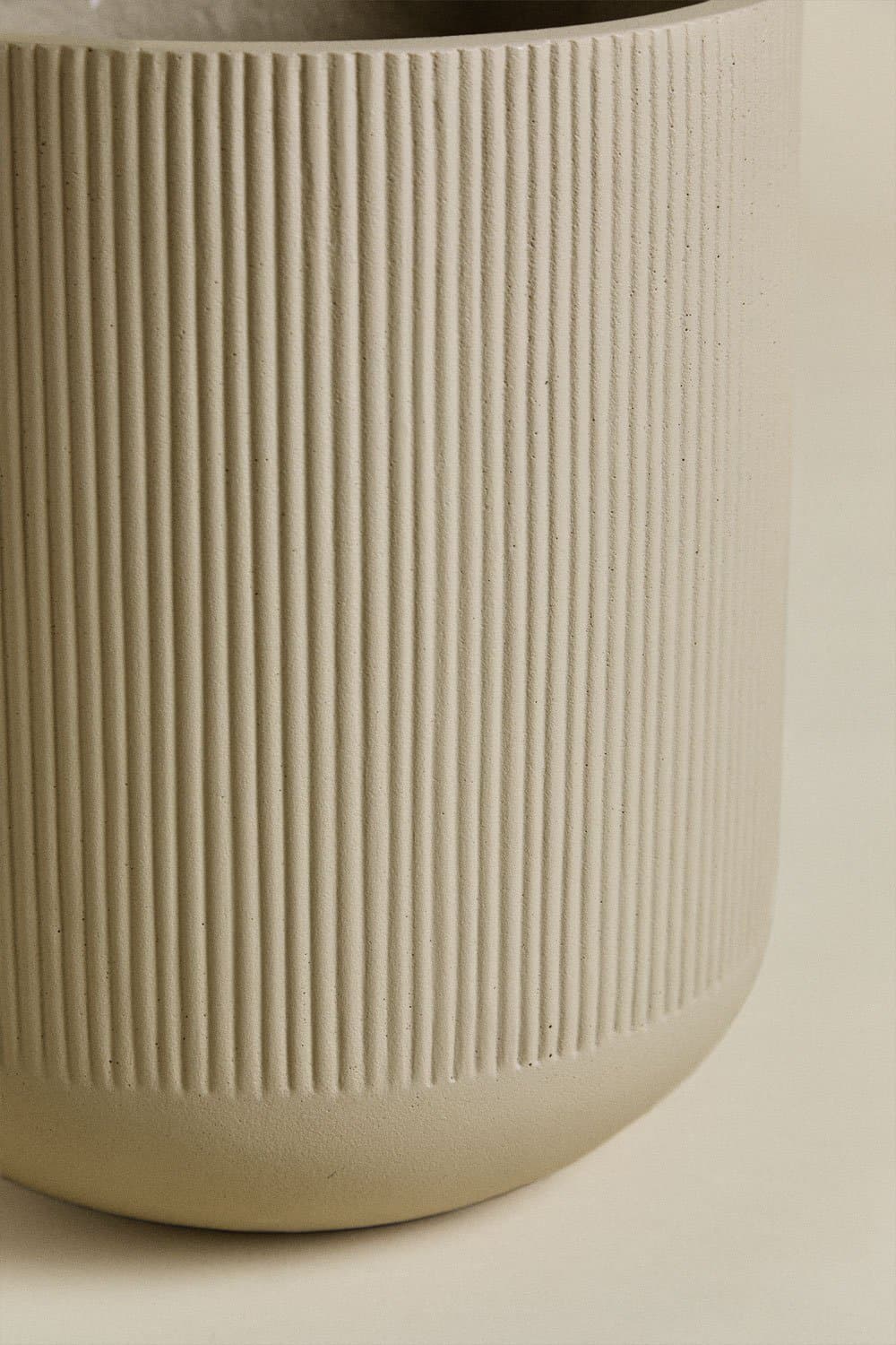 Bloempot in polyresin Raiden, galerij beeld 4