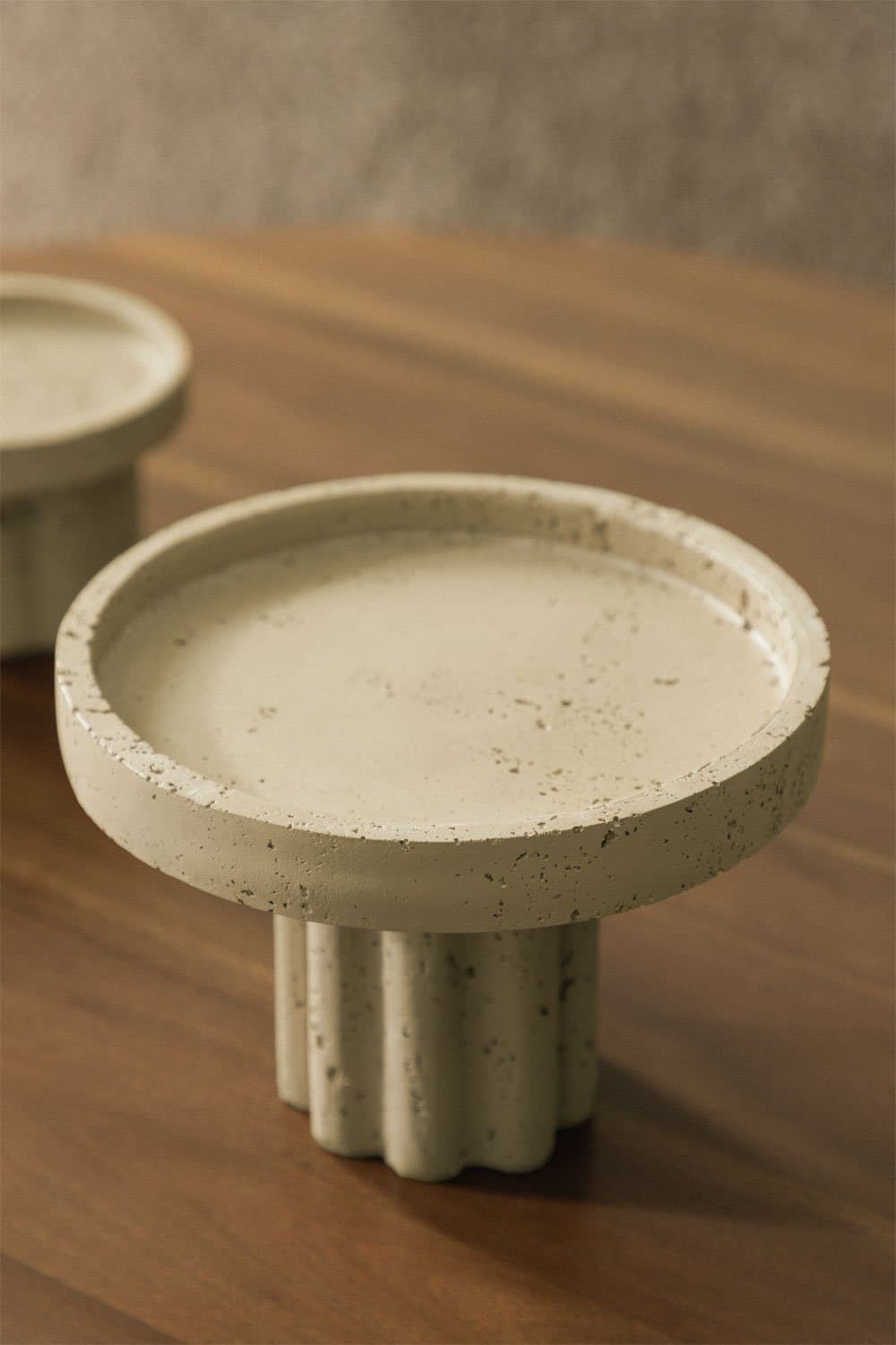 Decoratieve ronde schaal van hars Carlow, galerij beeld 1