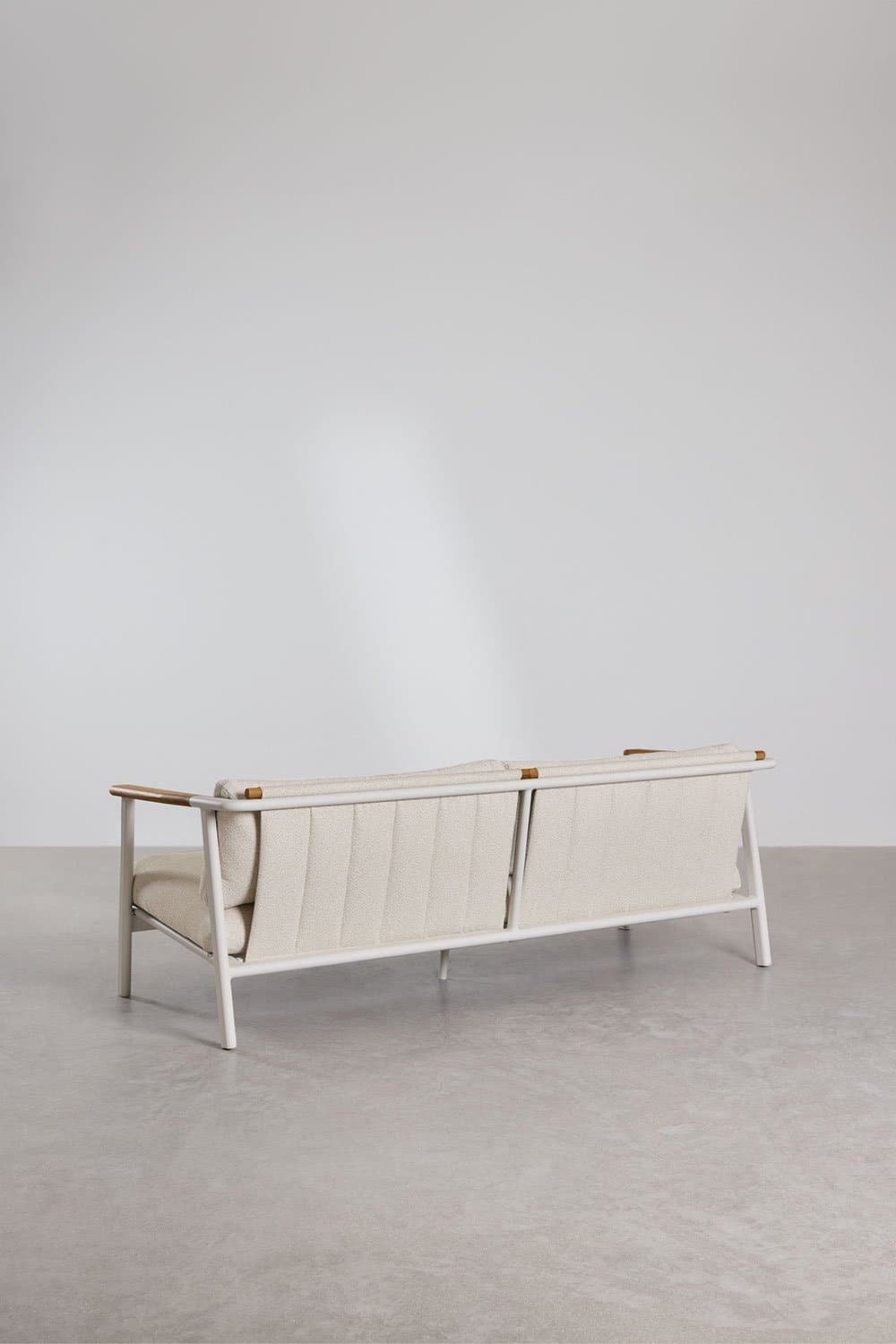 Tuinset met 3-zits bank in bouclé stof, 2 salontafels en 2 fauteuils in aluminium Yervin, galerij beeld 5