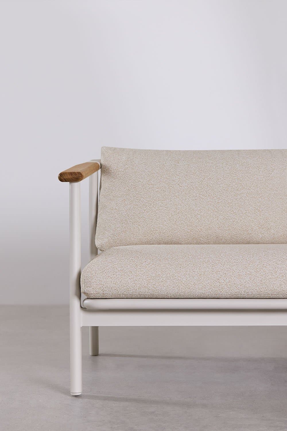 Tuinset met 3-zits bank in bouclé stof, 2 salontafels en 2 fauteuils in aluminium Yervin, galerij beeld 6